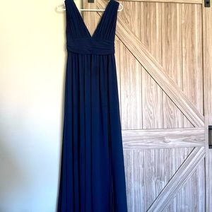 Lulu’s navy slit cut dress